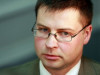 Dombrovskis mūk no parādiem